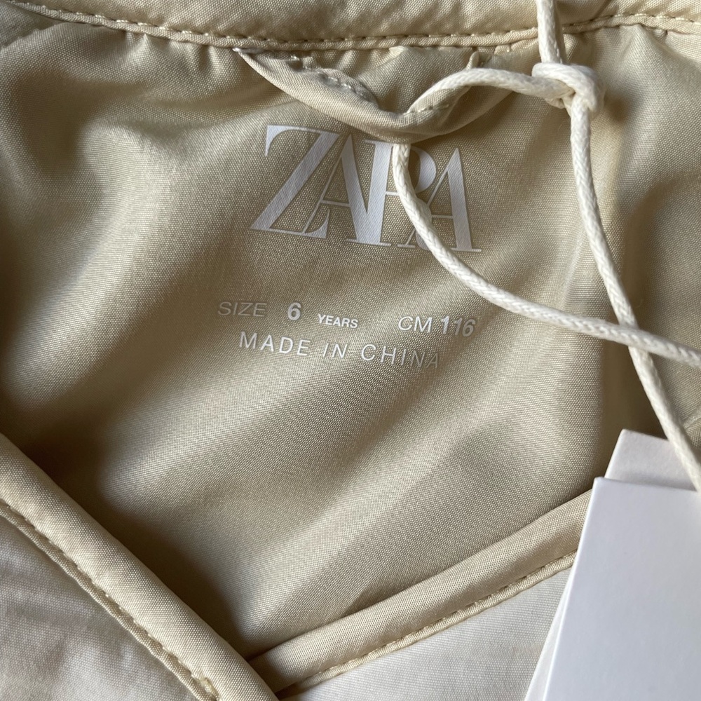 Zara Kids Cream Quilted water repellent Jacket with flowers embroidered - Picture 3 of 8